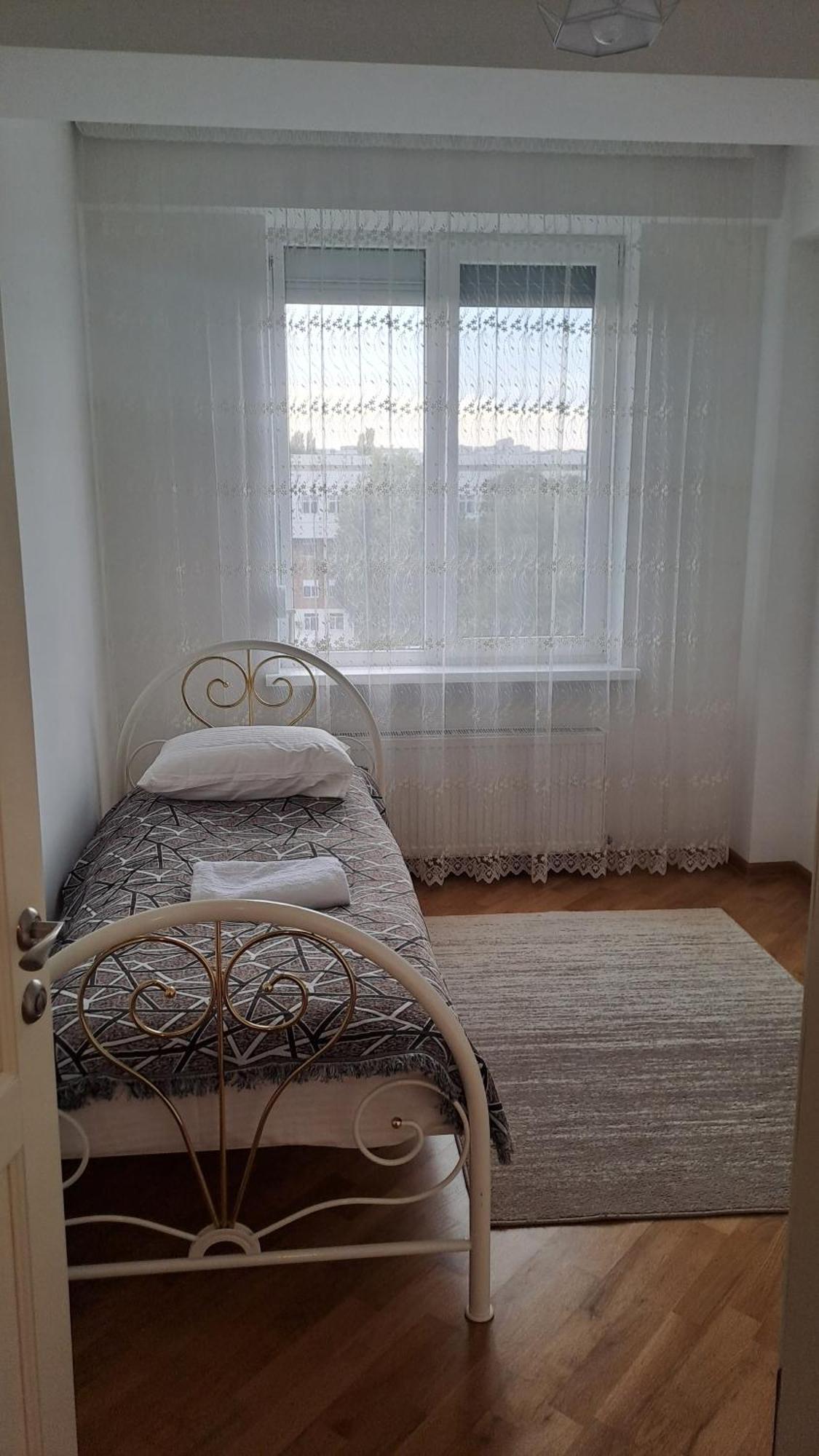 Аэропорт-Номера 24/24 . Daire Kişinev Oda fotoğraf